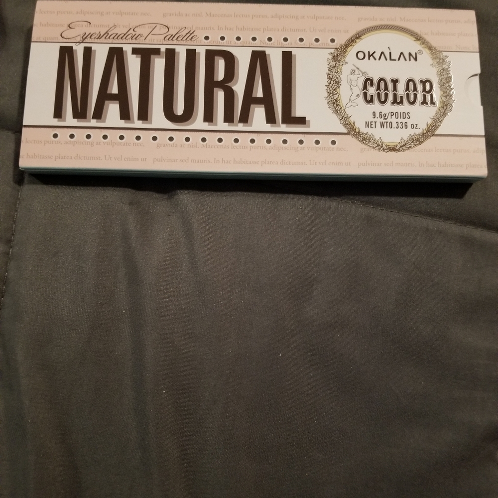 Assorted Makeup. - Picture 6 of 15